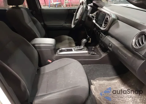 2016 Toyota Tacoma Trd Sport z USA, uszkodzony, nr VIN 3TMCZ5AN7GM027410